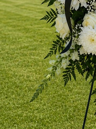Graceful Remembrance Easel Spray - Image 4