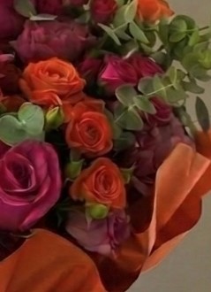 Vibrant Rose Delight - Image 4