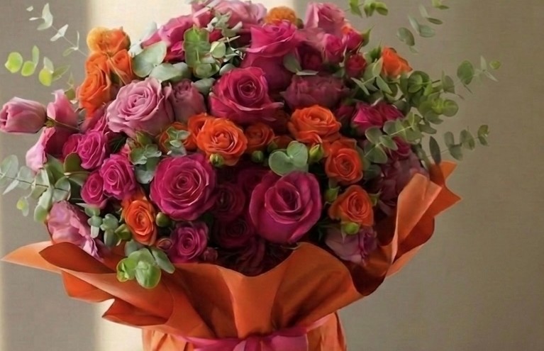 Vibrant Rose Delight - Image 5