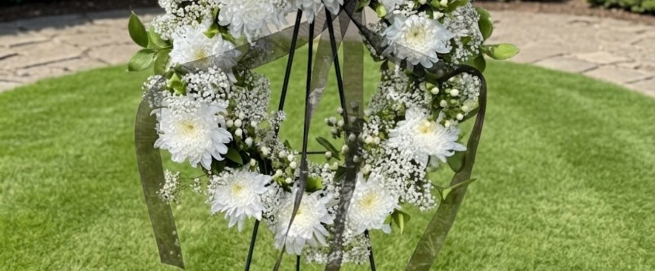 Serene Remembrance Wreath - Image 5
